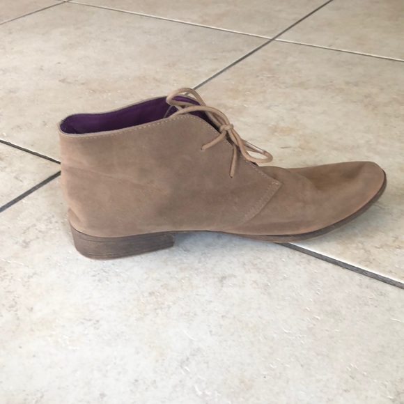 Shoes - Picture 2 of 2